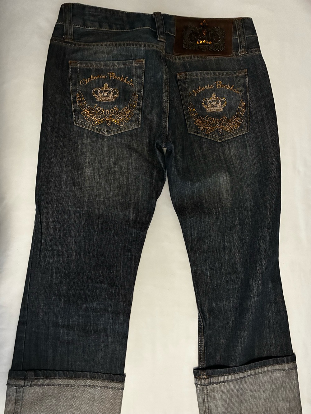 Victoria Beckham women’s Dark Blue Embroidered Back-Pocket Jeans